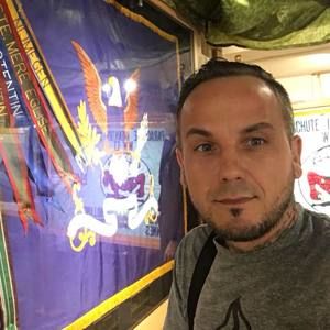 Meet your Posher, Delbert